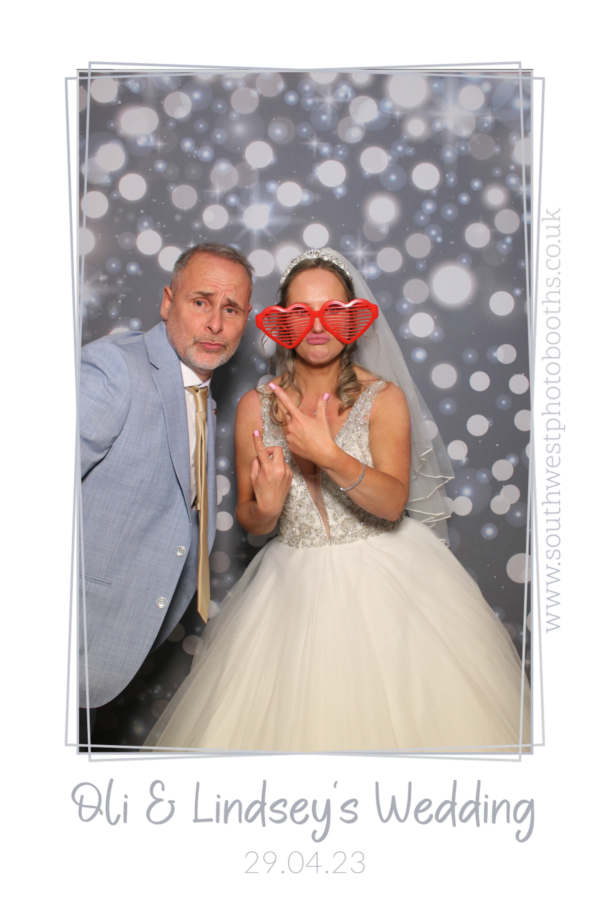 Oli & Lindsey's Wedding | View more photos from the event at gallery.southwestphotobooths.co.uk/u/SWPB/Oli-Lindseys-Wedding