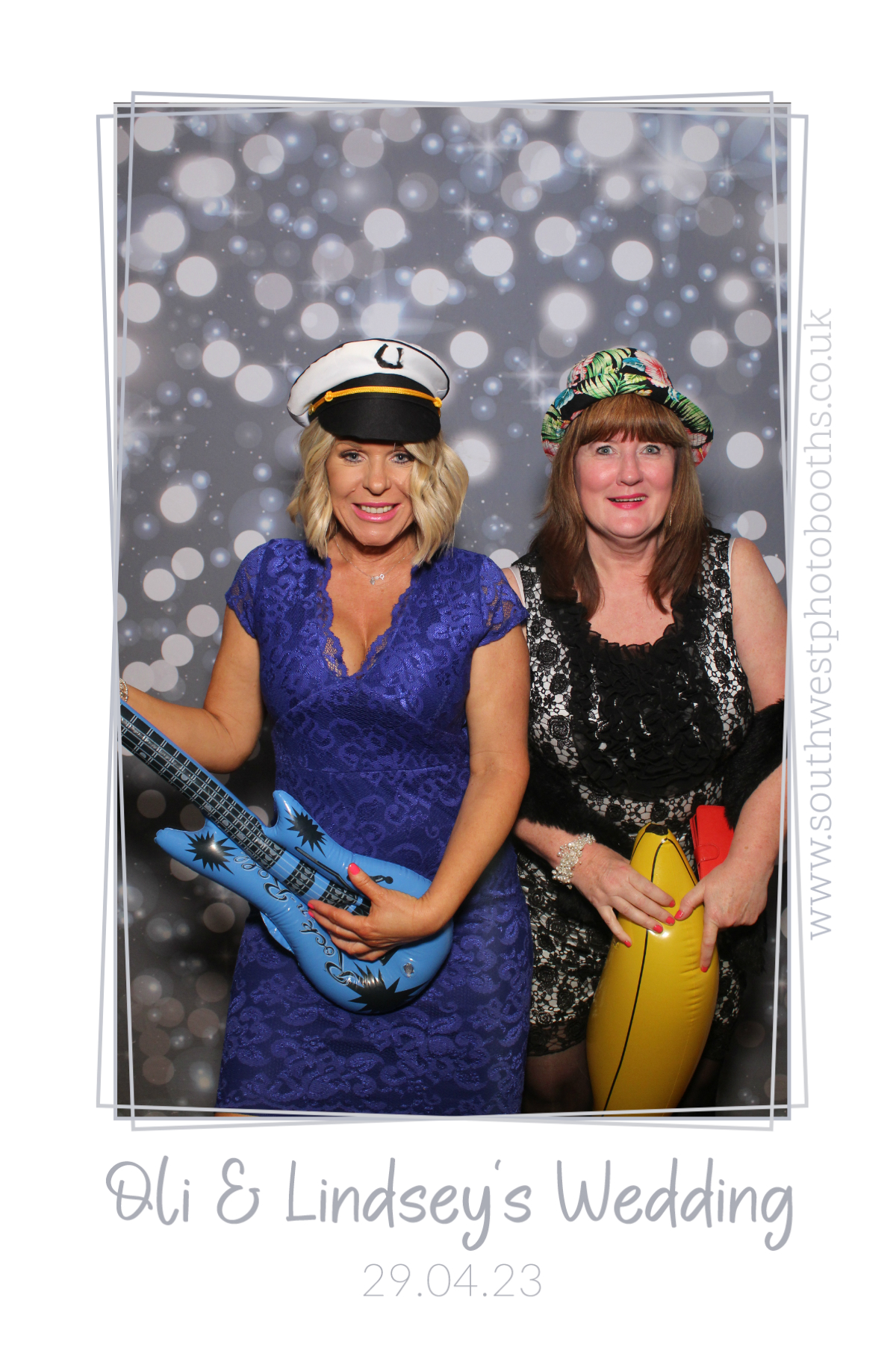 Oli & Lindsey's Wedding | View more photos from the event at gallery.southwestphotobooths.co.uk/u/SWPB/Oli-Lindseys-Wedding