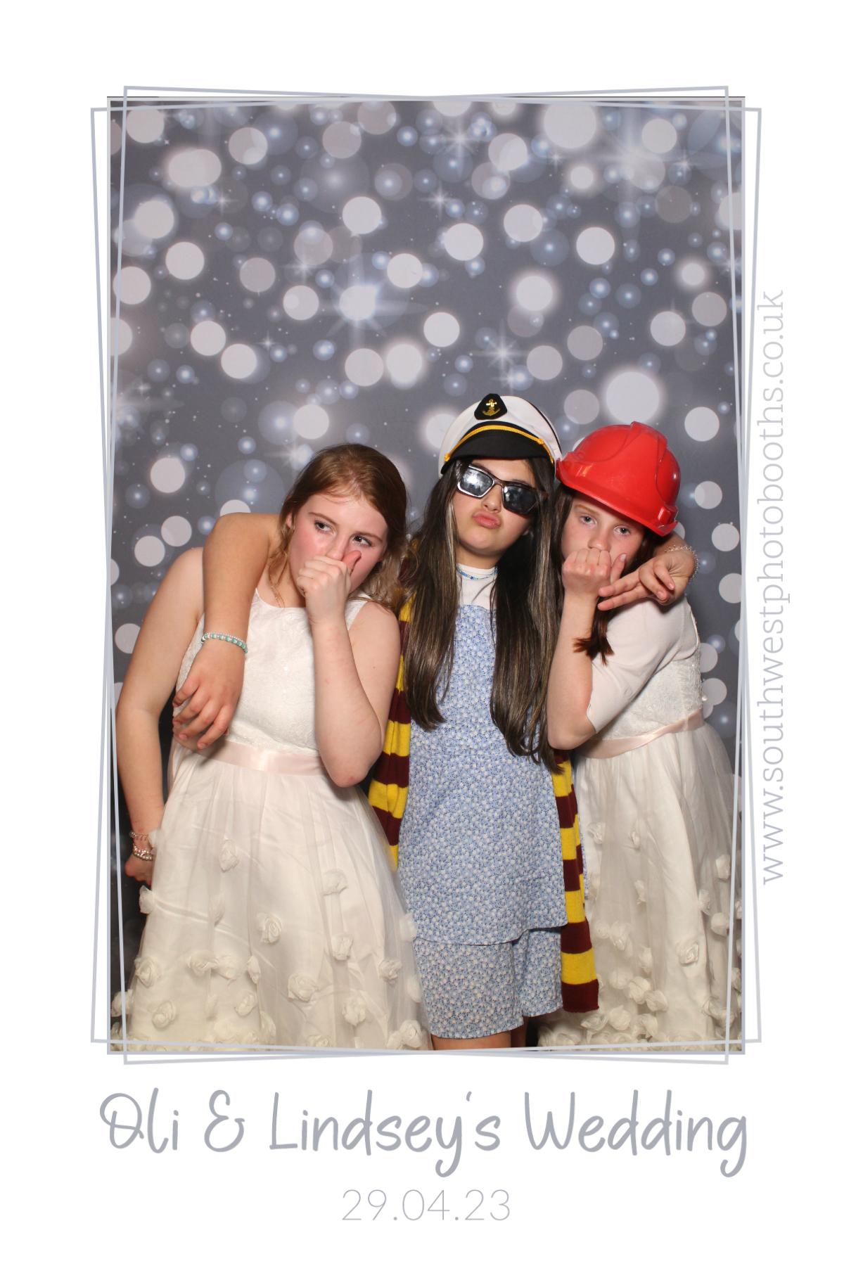 Oli & Lindsey's Wedding | View more photos from the event at gallery.southwestphotobooths.co.uk/u/SWPB/Oli-Lindseys-Wedding