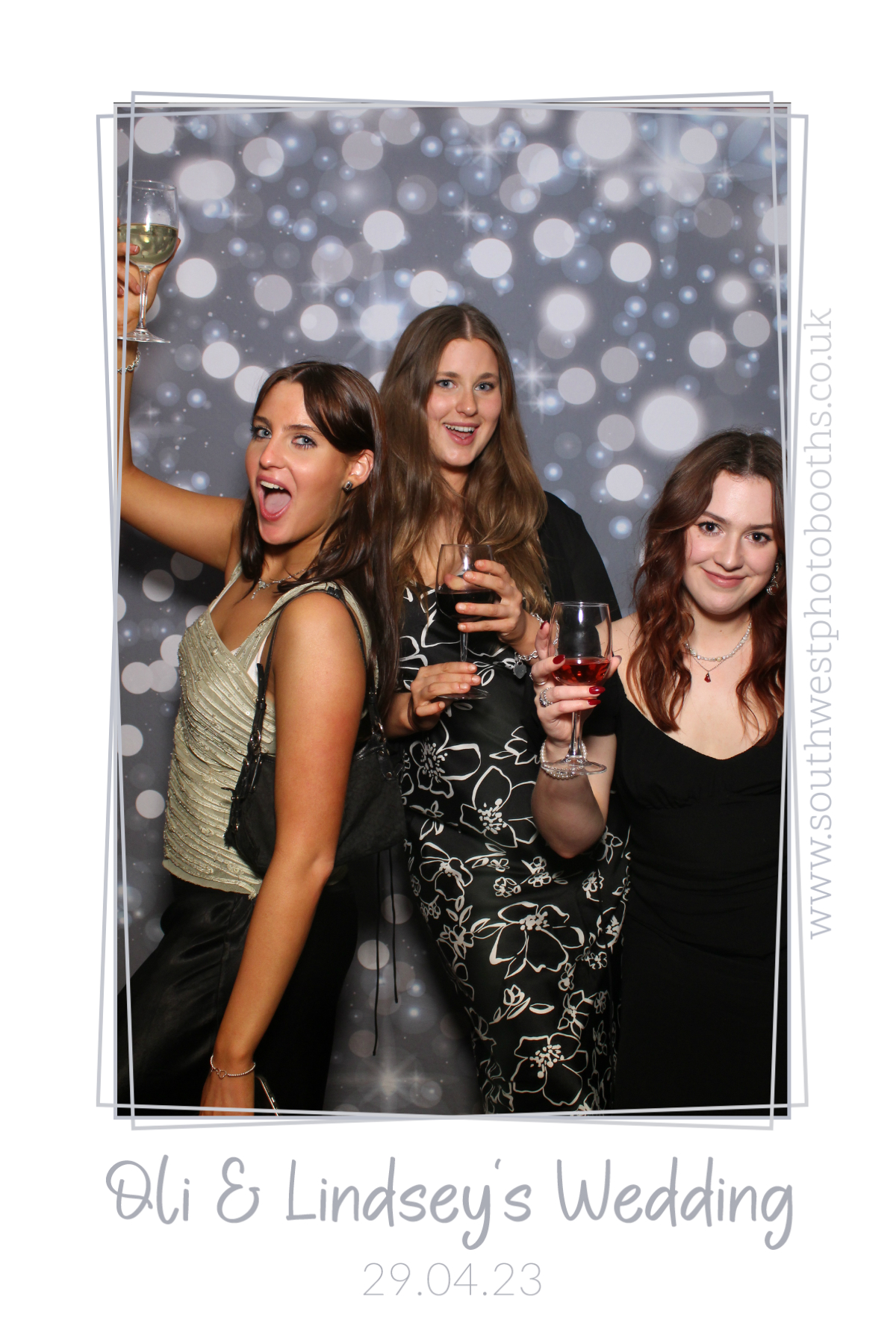 Oli & Lindsey's Wedding | View more photos from the event at gallery.southwestphotobooths.co.uk/u/SWPB/Oli-Lindseys-Wedding