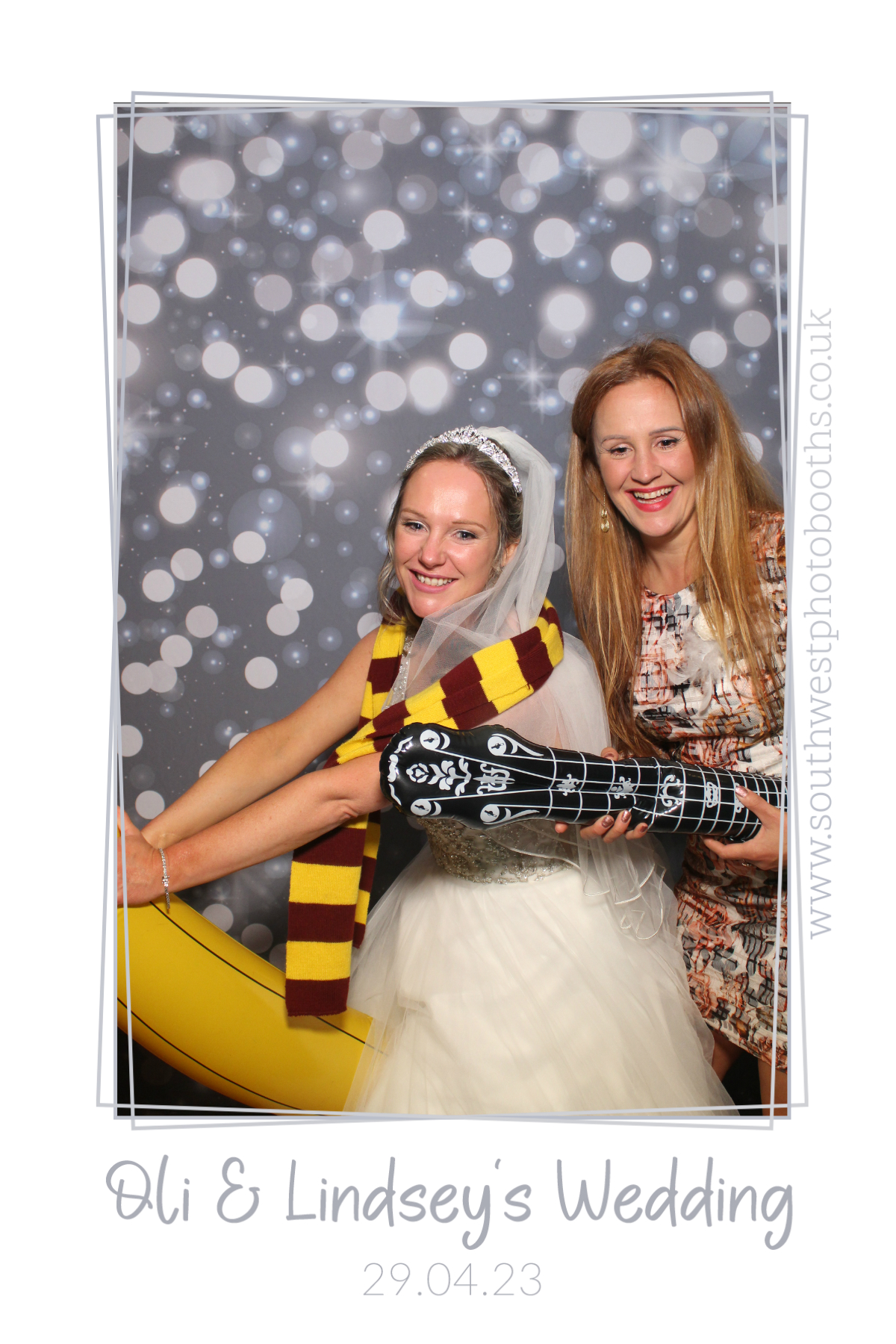Oli & Lindsey's Wedding | View more photos from the event at gallery.southwestphotobooths.co.uk/u/SWPB/Oli-Lindseys-Wedding