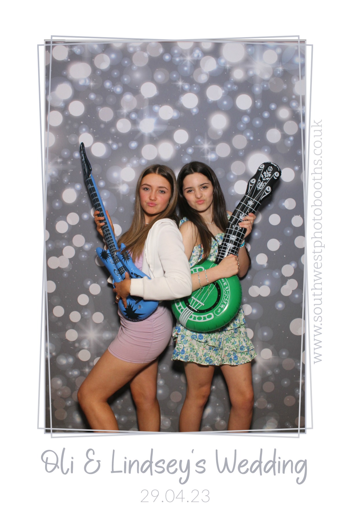 Oli & Lindsey's Wedding | View more photos from the event at gallery.southwestphotobooths.co.uk/u/SWPB/Oli-Lindseys-Wedding