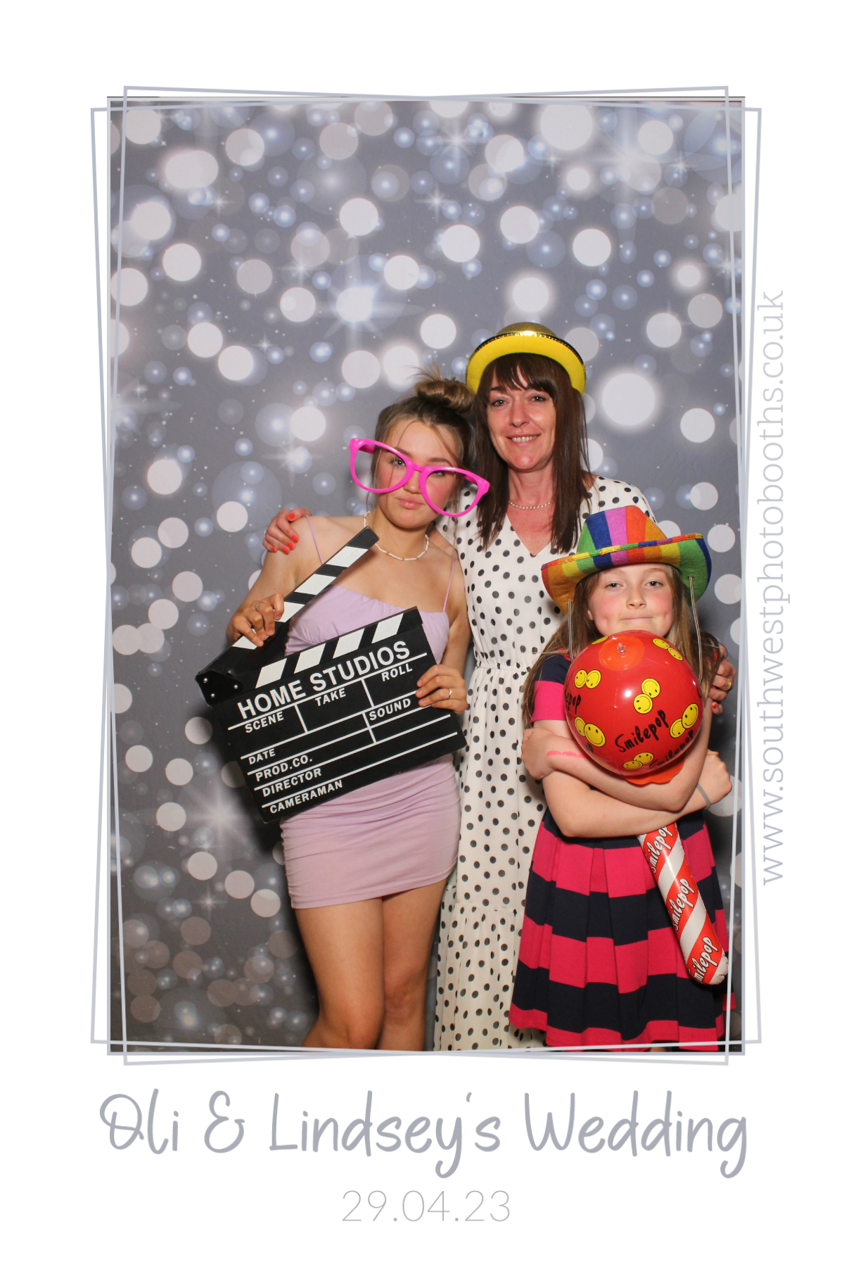 Oli & Lindsey's Wedding | View more photos from the event at gallery.southwestphotobooths.co.uk/u/SWPB/Oli-Lindseys-Wedding