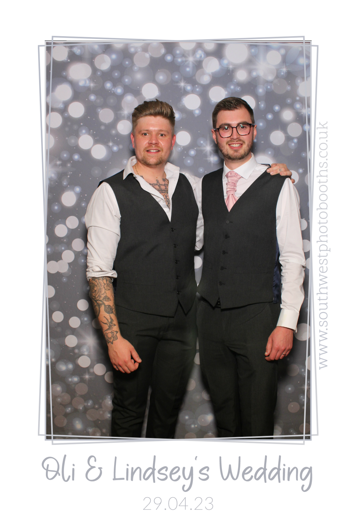 Oli & Lindsey's Wedding | View more photos from the event at gallery.southwestphotobooths.co.uk/u/SWPB/Oli-Lindseys-Wedding