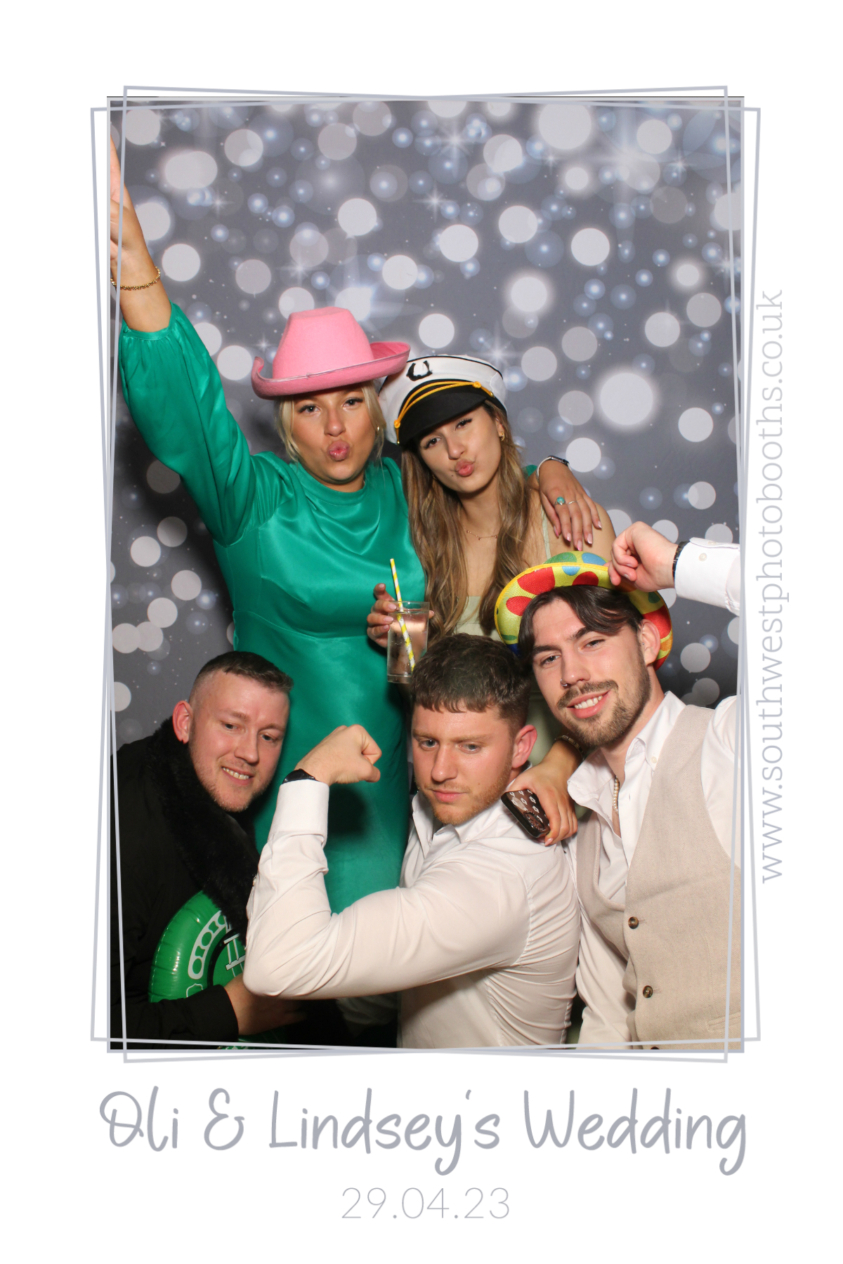 Oli & Lindsey's Wedding | View more photos from the event at gallery.southwestphotobooths.co.uk/u/SWPB/Oli-Lindseys-Wedding