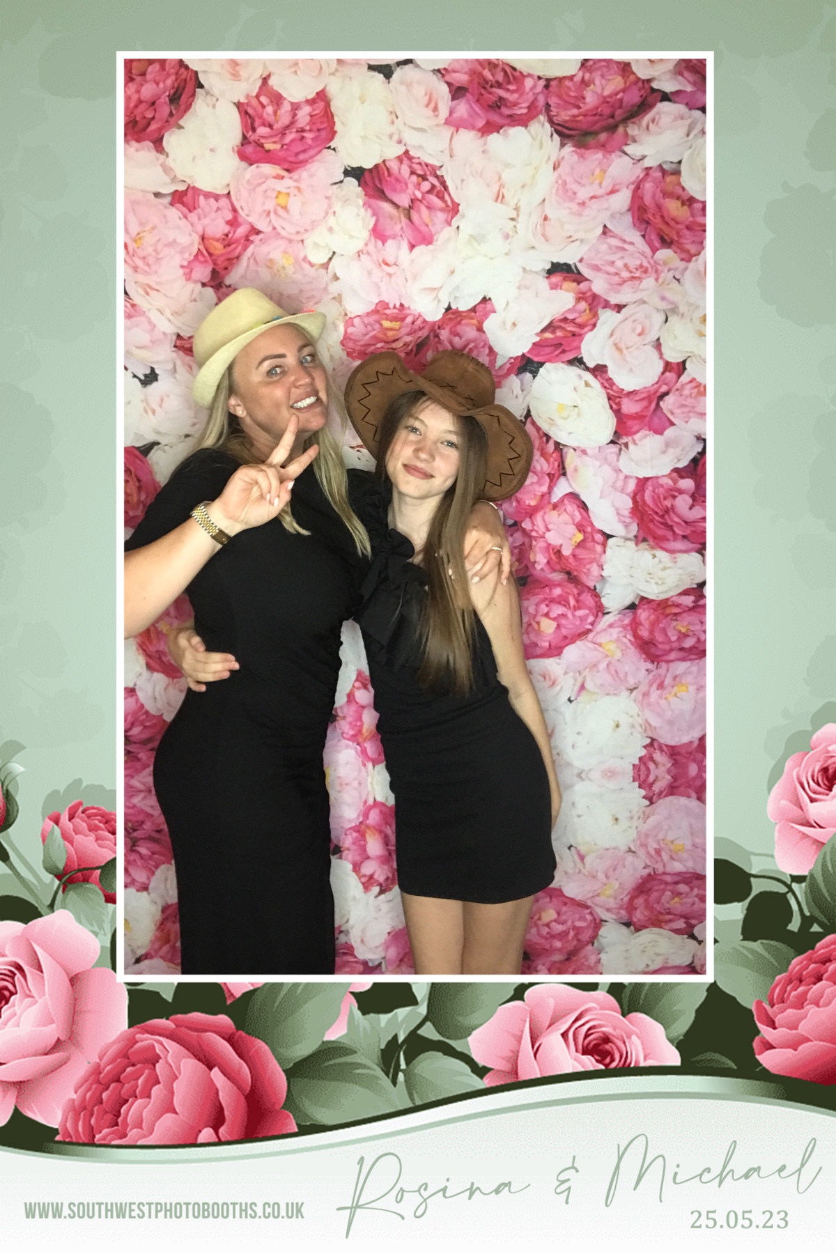 Rosina and Michael | View more photos from the event at gallery.southwestphotobooths.co.uk/u/SWPB/Rosina-and-Michael