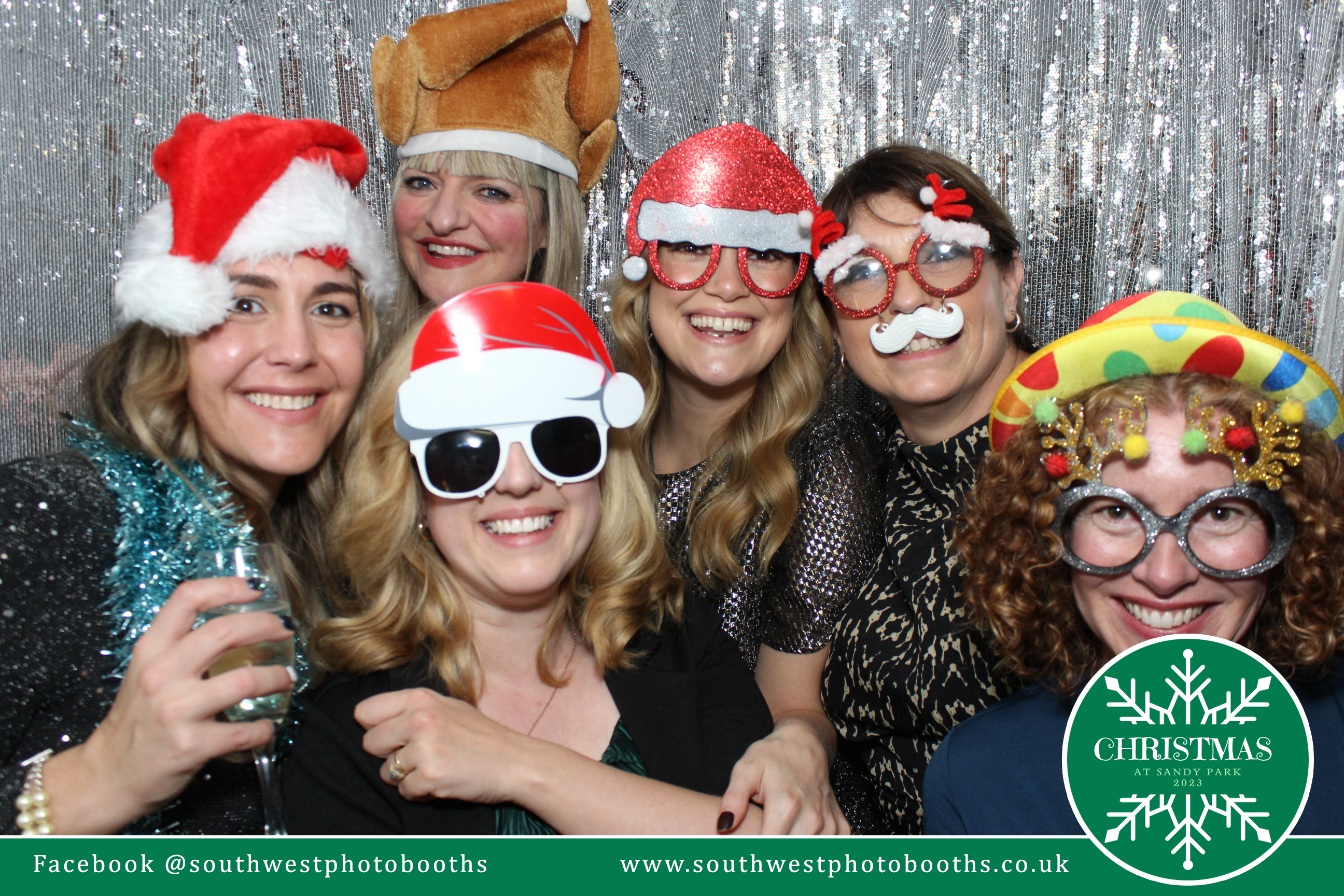 Sandy Park Christmas Party Nights - Friday 8th December | View more photos from the event at gallery.southwestphotobooths.co.uk/u/SWPB/Sandy-Park-Christmas-Party-Nights-Friday-8th-December