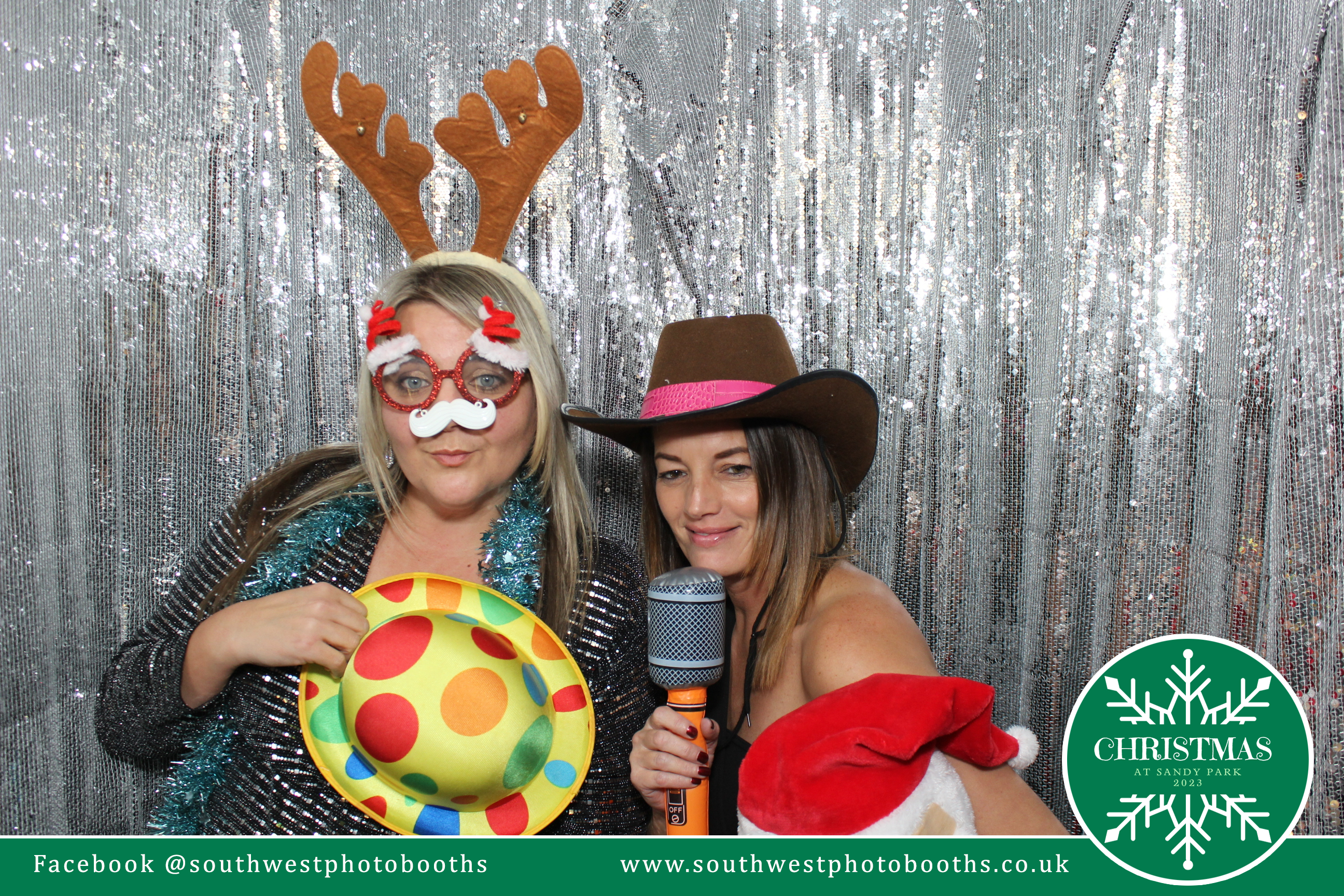 Sandy Park Christmas Party Nights - Friday 8th December | View more photos from the event at gallery.southwestphotobooths.co.uk/u/SWPB/Sandy-Park-Christmas-Party-Nights-Friday-8th-December
