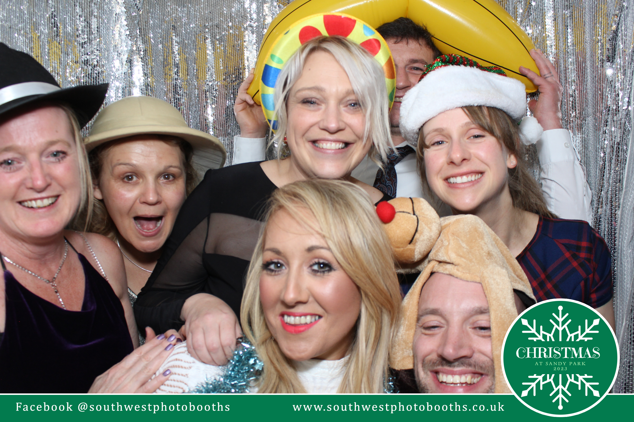 Sandy Park Christmas Party Nights - Friday 8th December | View more photos from the event at gallery.southwestphotobooths.co.uk/u/SWPB/Sandy-Park-Christmas-Party-Nights-Friday-8th-December