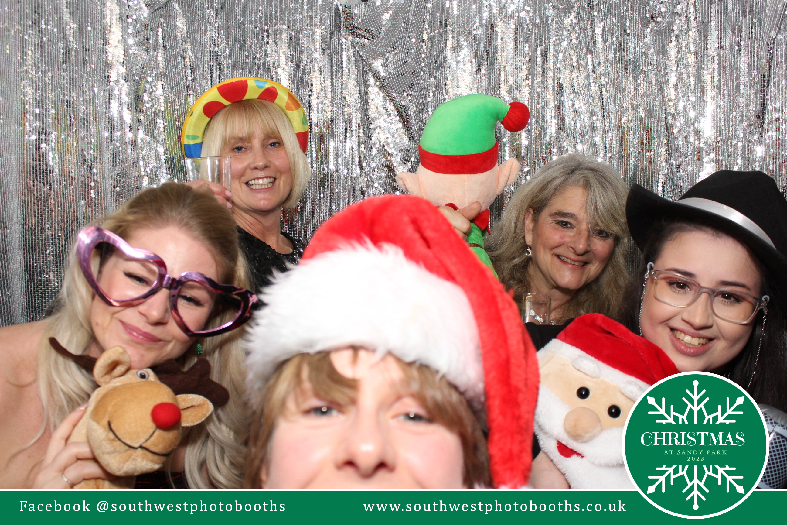 Sandy Park Christmas Party Nights - Friday 8th December | View more photos from the event at gallery.southwestphotobooths.co.uk/u/SWPB/Sandy-Park-Christmas-Party-Nights-Friday-8th-December