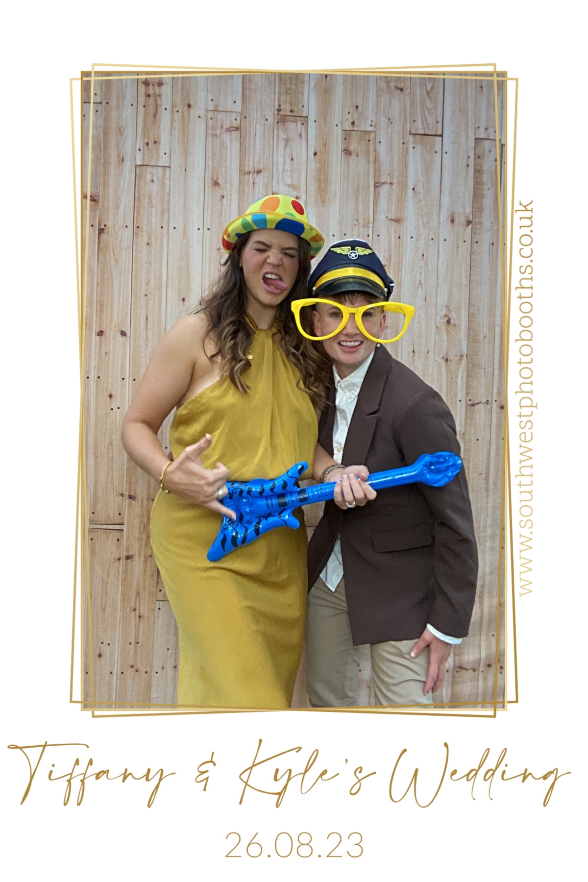 Tiffany and Kyle | View more photos from the event at gallery.southwestphotobooths.co.uk/u/SWPB/Tiffany-and-Kyle