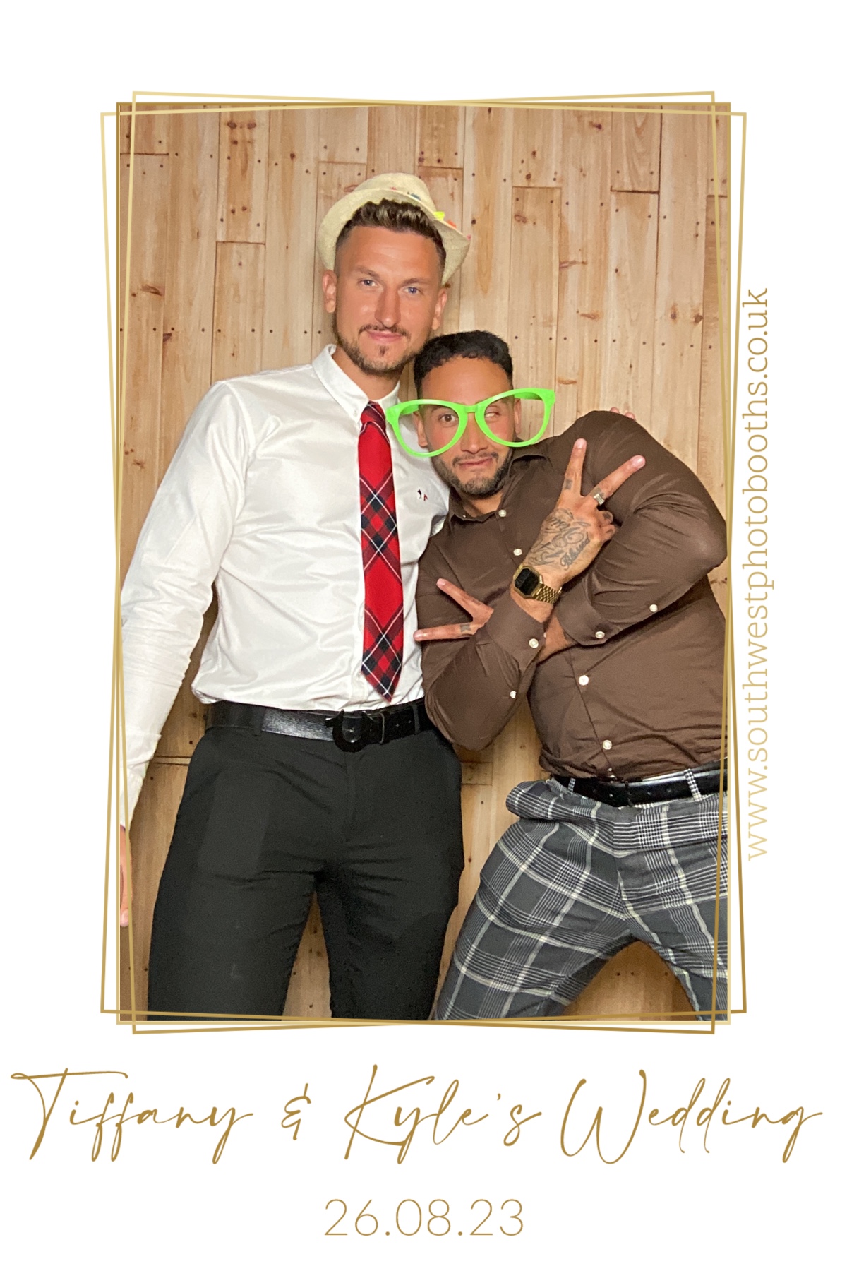 Tiffany and Kyle | View more photos from the event at gallery.southwestphotobooths.co.uk/u/SWPB/Tiffany-and-Kyle