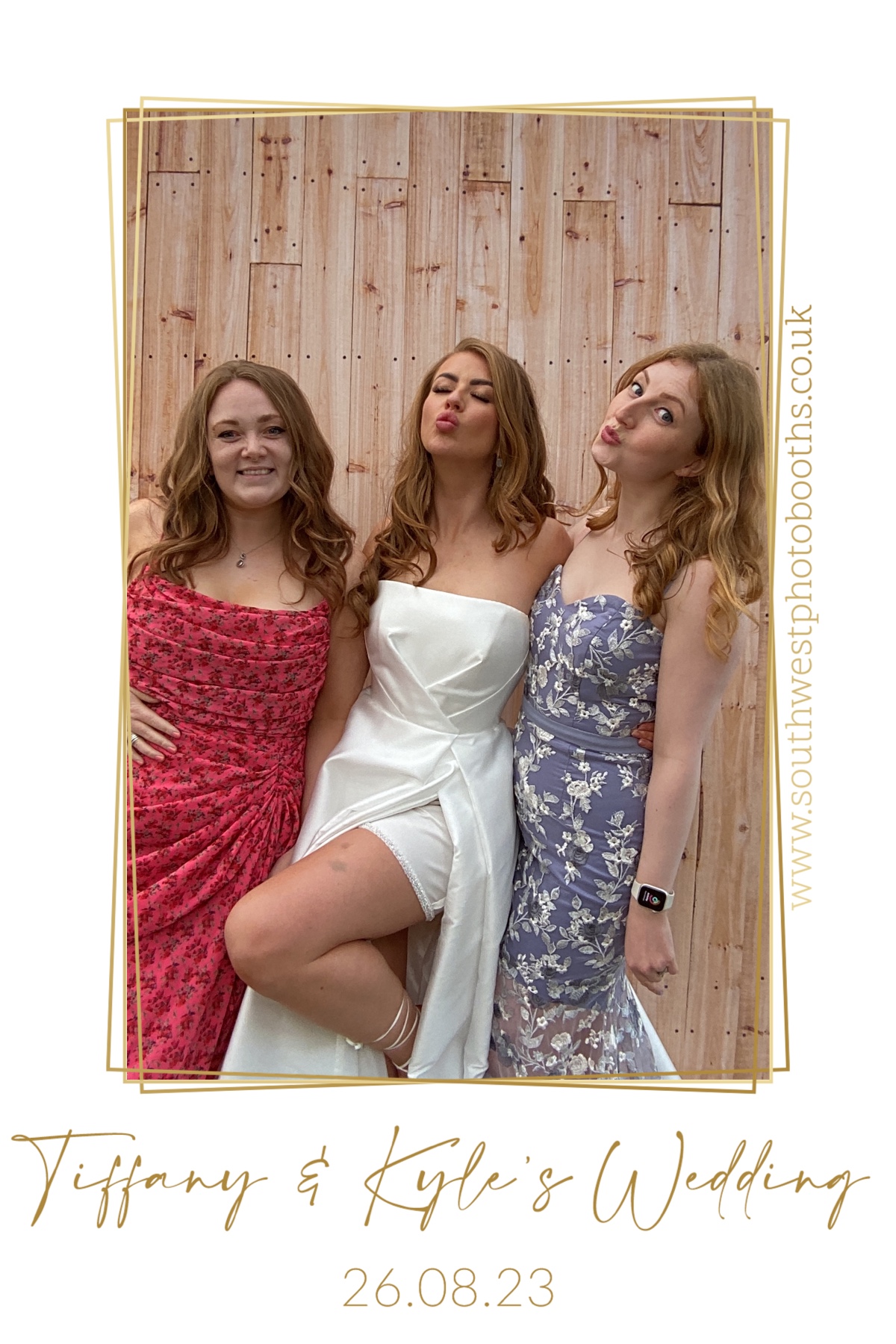 Tiffany and Kyle | View more photos from the event at gallery.southwestphotobooths.co.uk/u/SWPB/Tiffany-and-Kyle