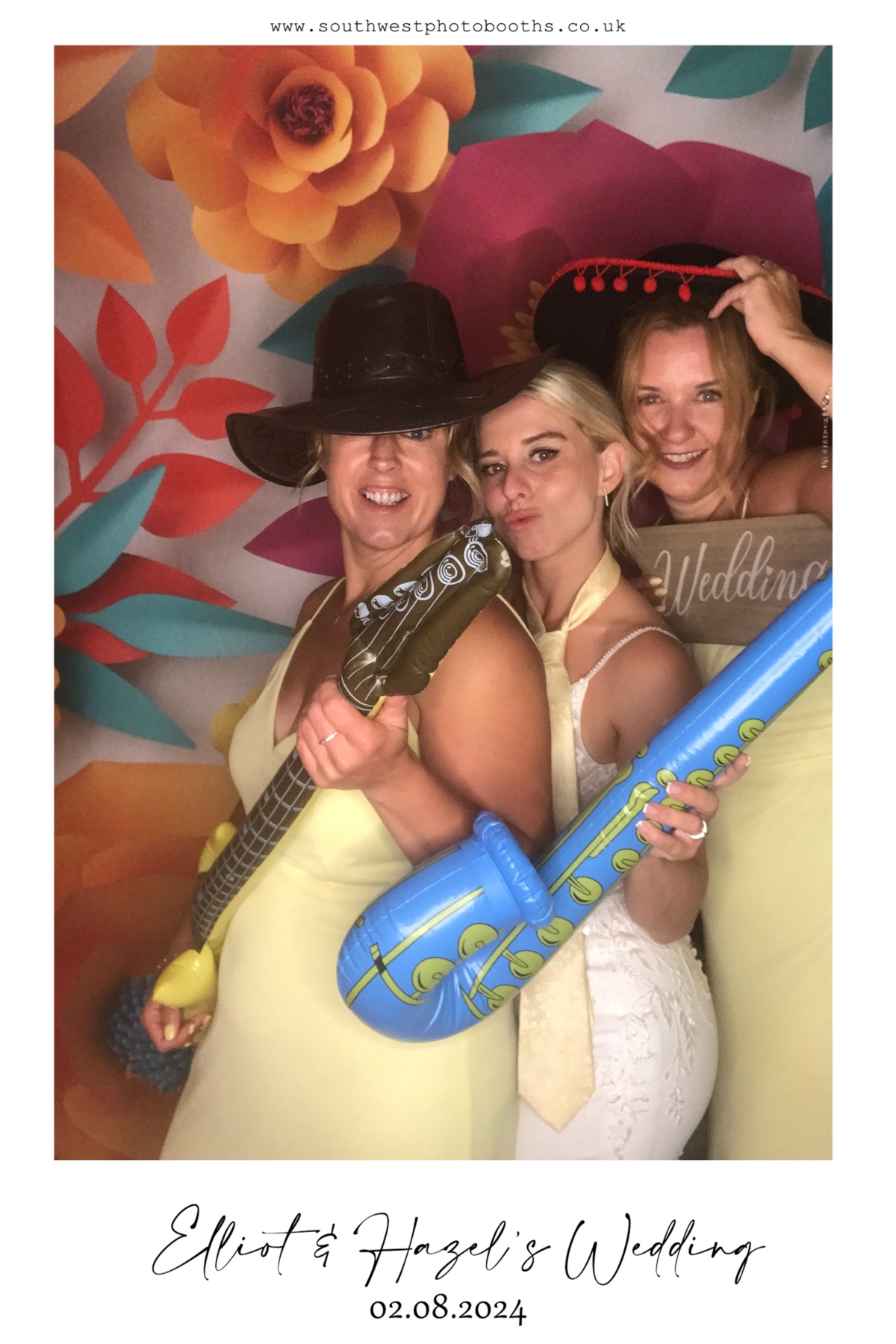 Elliot & Hazel's Wedding | View more photos from the event at gallery.southwestphotobooths.co.uk/u/SWPB/Elliot-Hazels-Wedding