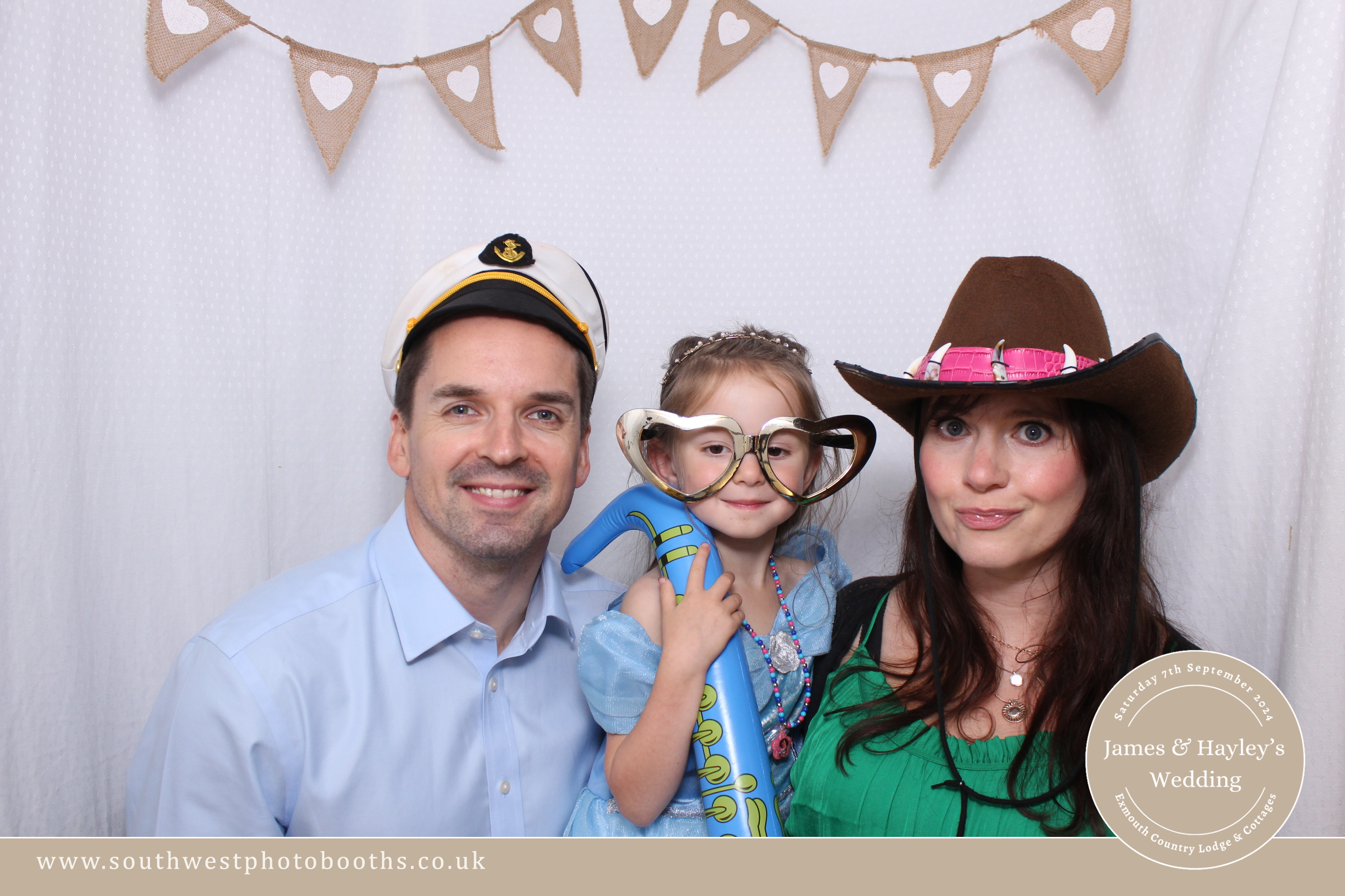 James and Hayley | View more photos from the event at gallery.southwestphotobooths.co.uk/u/SWPB/James-and-Hayley