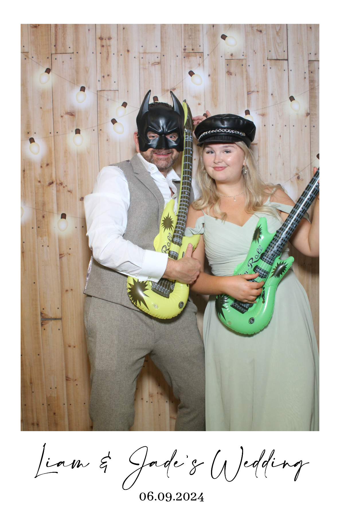 Liam & Jade | View more photos from the event at gallery.southwestphotobooths.co.uk/u/SWPB/Liam-Jade