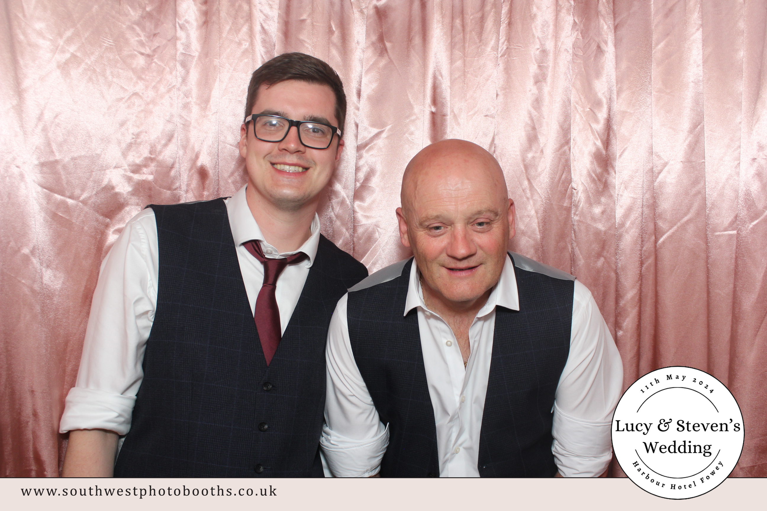 Lucy and Steven | View more photos from the event at gallery.southwestphotobooths.co.uk/u/SWPB/Lucy-and-Steven