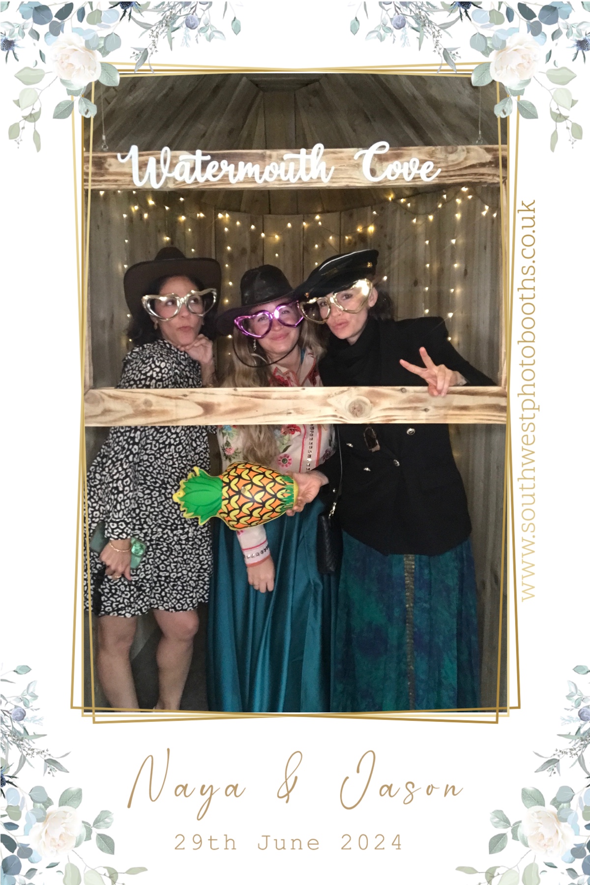 Naya and Jason | View more photos from the event at gallery.southwestphotobooths.co.uk/u/SWPB/Naya-and-Jason