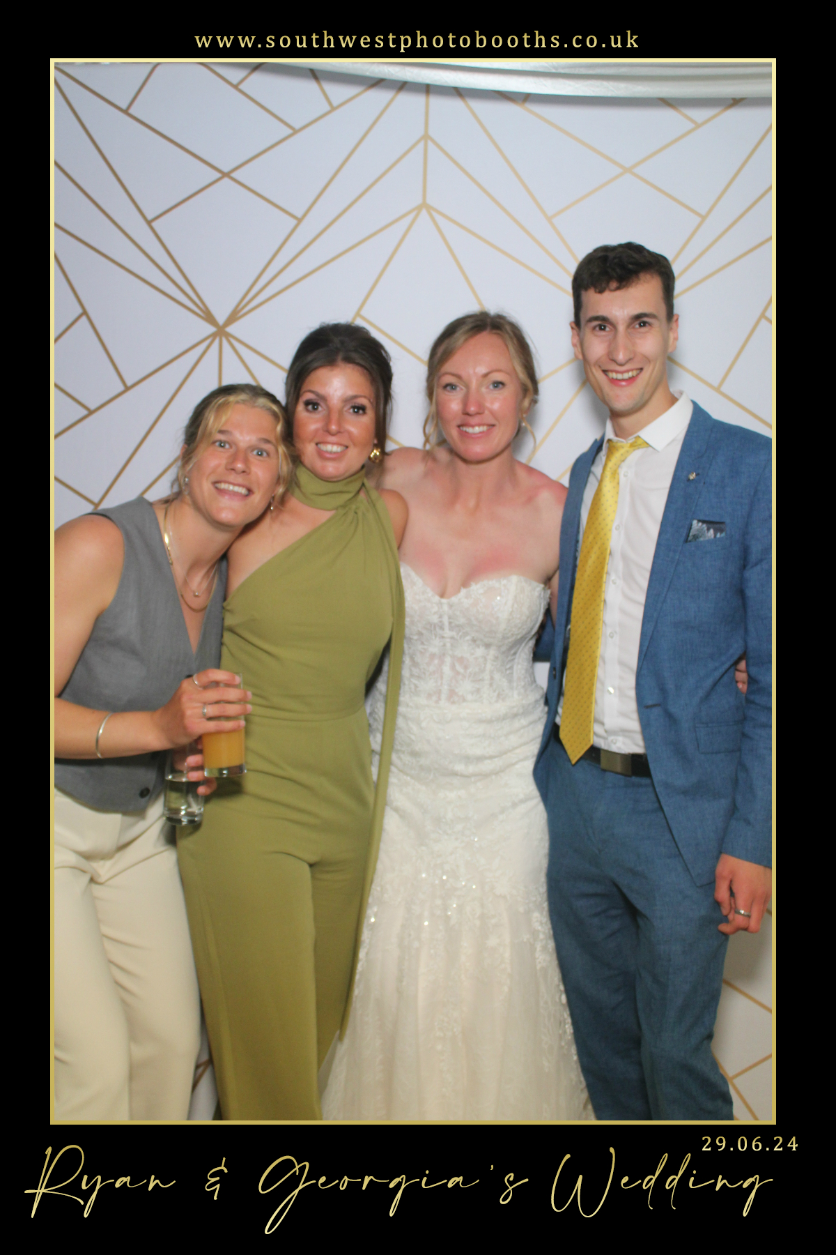 Ryan and Georgia | View more photos from the event at gallery.southwestphotobooths.co.uk/u/SWPB/Ryan-and-Georgia