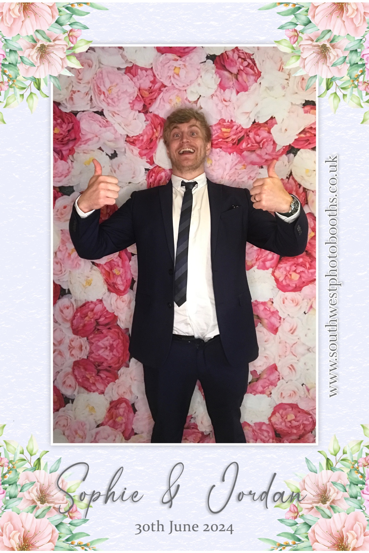 Sophie and Jordan | View more photos from the event at gallery.southwestphotobooths.co.uk/u/SWPB/Sophie-and-Jordan