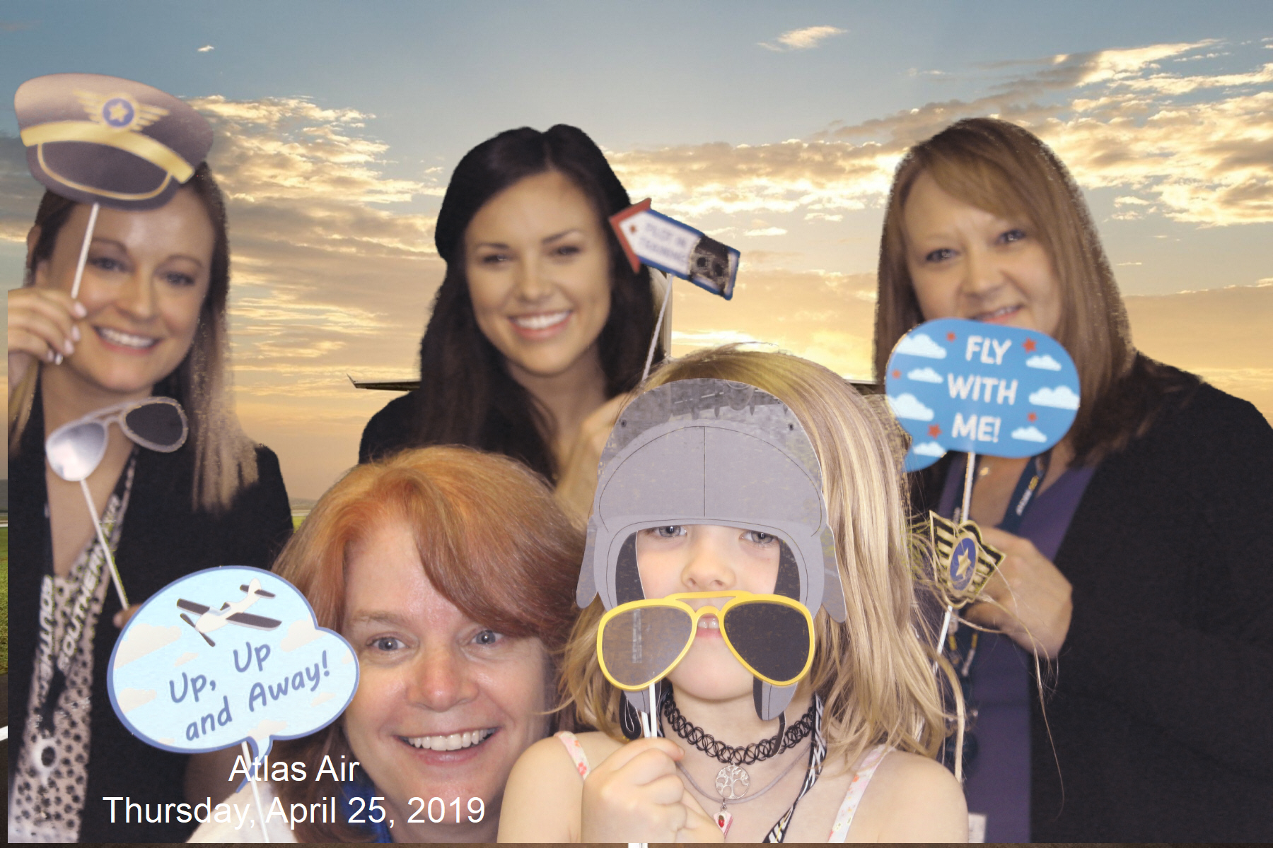 Atlas Air  | View more photos from the event at gallery.saycheesephotobooth.com/u/SayCheesePhotoBooth/Atlas-Air