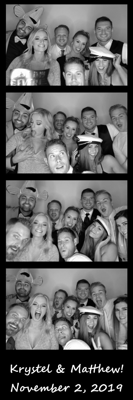 Burger wedding  | View more photos from the event at gallery.saycheesephotobooth.com/u/SayCheesePhotoBooth/Burger-wedding