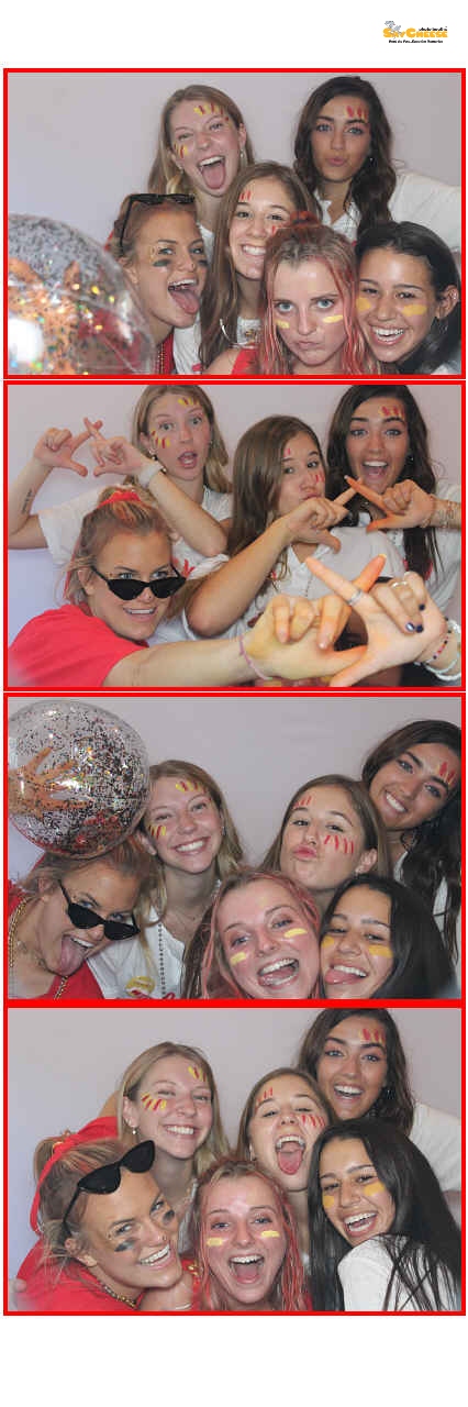Chi Omega  | View more photos from the event at gallery.saycheesephotobooth.com/u/SayCheesePhotoBooth/Chi-Omega