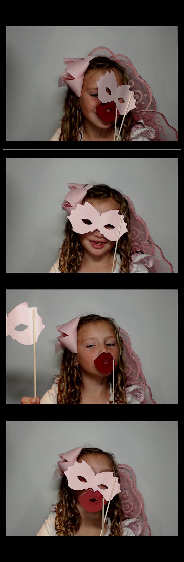 Four Bridges Halloween Party  | View more photos from the event at gallery.saycheesephotobooth.com/u/SayCheesePhotoBooth/Four-Bridges-Halloween-Party