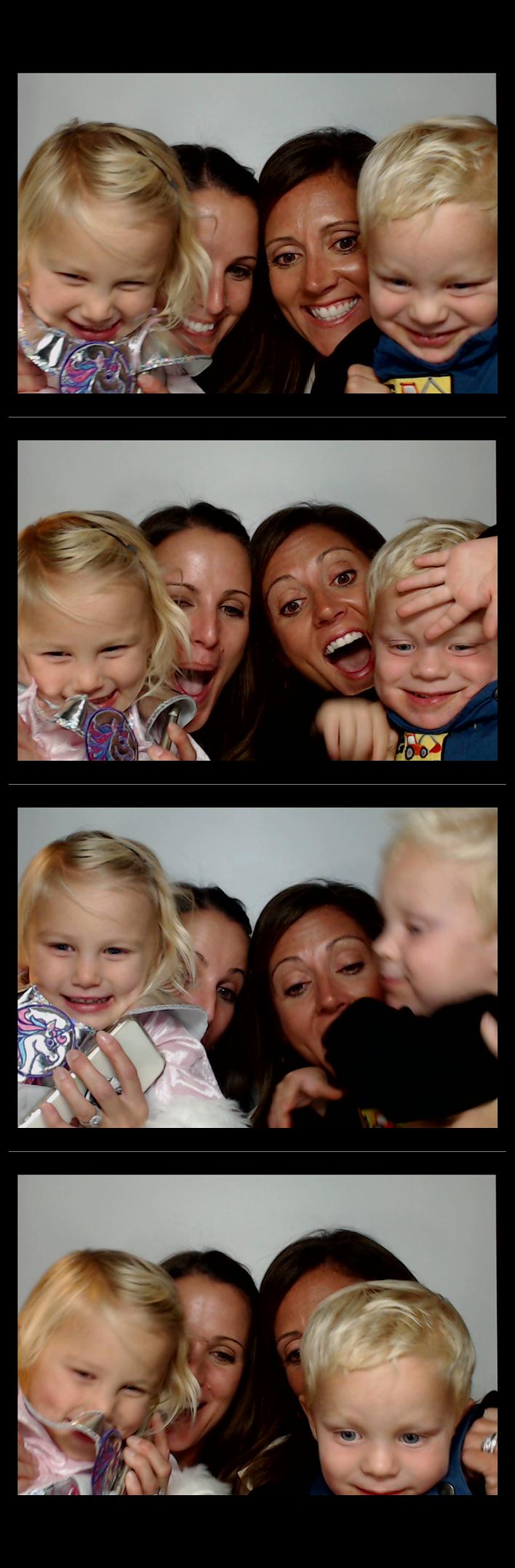 Four Bridges Halloween Party  | View more photos from the event at gallery.saycheesephotobooth.com/u/SayCheesePhotoBooth/Four-Bridges-Halloween-Party