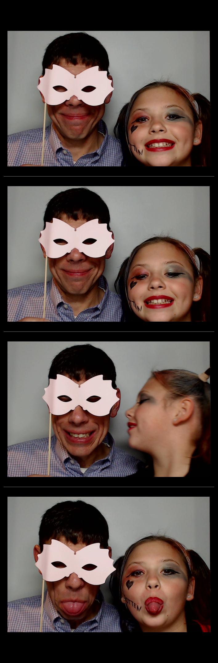 Four Bridges Halloween Party  | View more photos from the event at gallery.saycheesephotobooth.com/u/SayCheesePhotoBooth/Four-Bridges-Halloween-Party