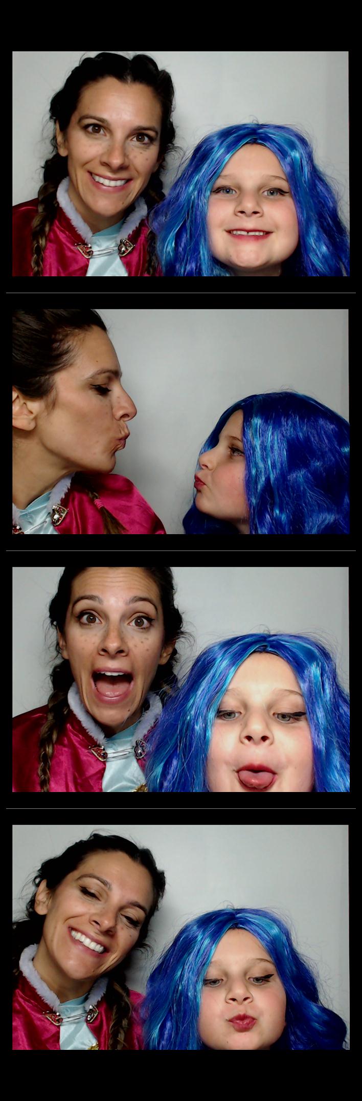 Four Bridges Halloween Party  | View more photos from the event at gallery.saycheesephotobooth.com/u/SayCheesePhotoBooth/Four-Bridges-Halloween-Party