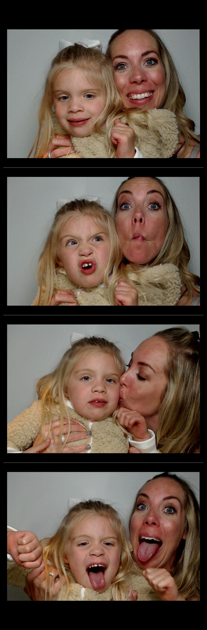 Four Bridges Halloween Party  | View more photos from the event at gallery.saycheesephotobooth.com/u/SayCheesePhotoBooth/Four-Bridges-Halloween-Party