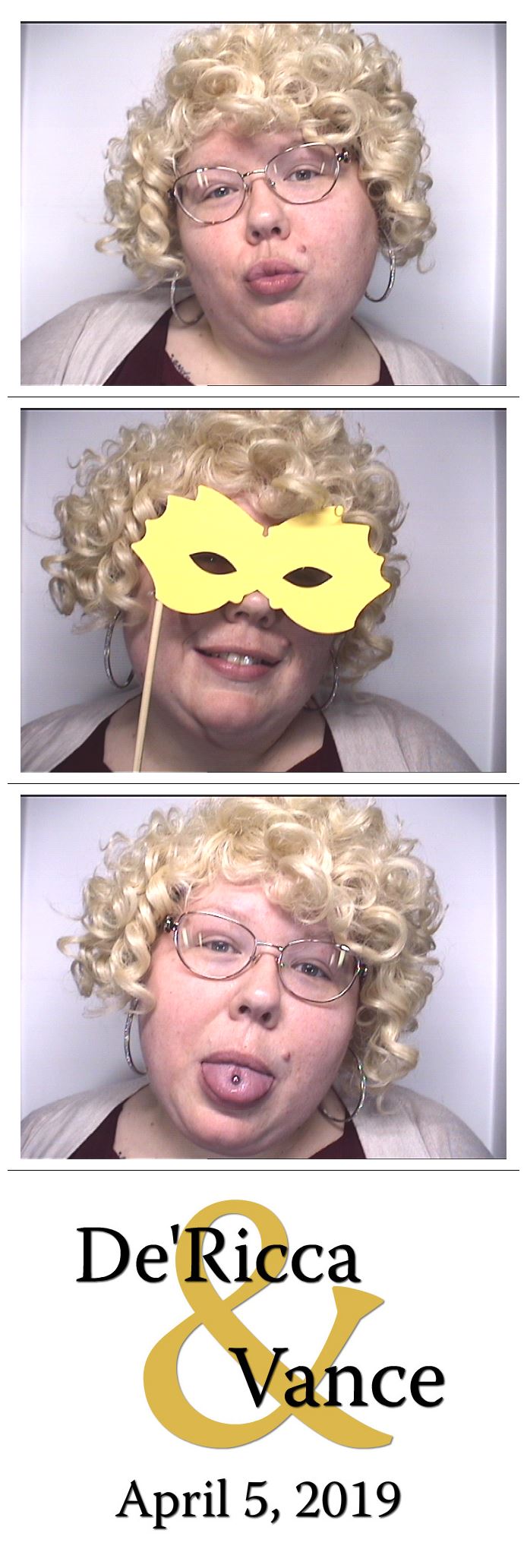 Groves Wedding  | View more photos from the event at gallery.saycheesephotobooth.com/u/SayCheesePhotoBooth/Groves-Wedding