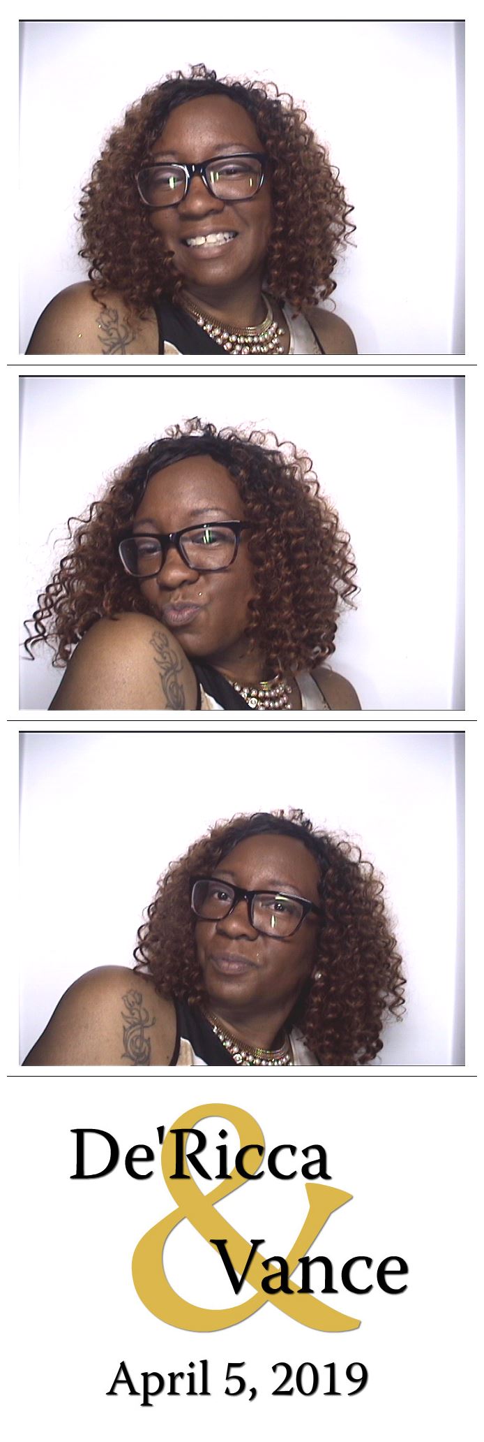 Groves Wedding  | View more photos from the event at gallery.saycheesephotobooth.com/u/SayCheesePhotoBooth/Groves-Wedding