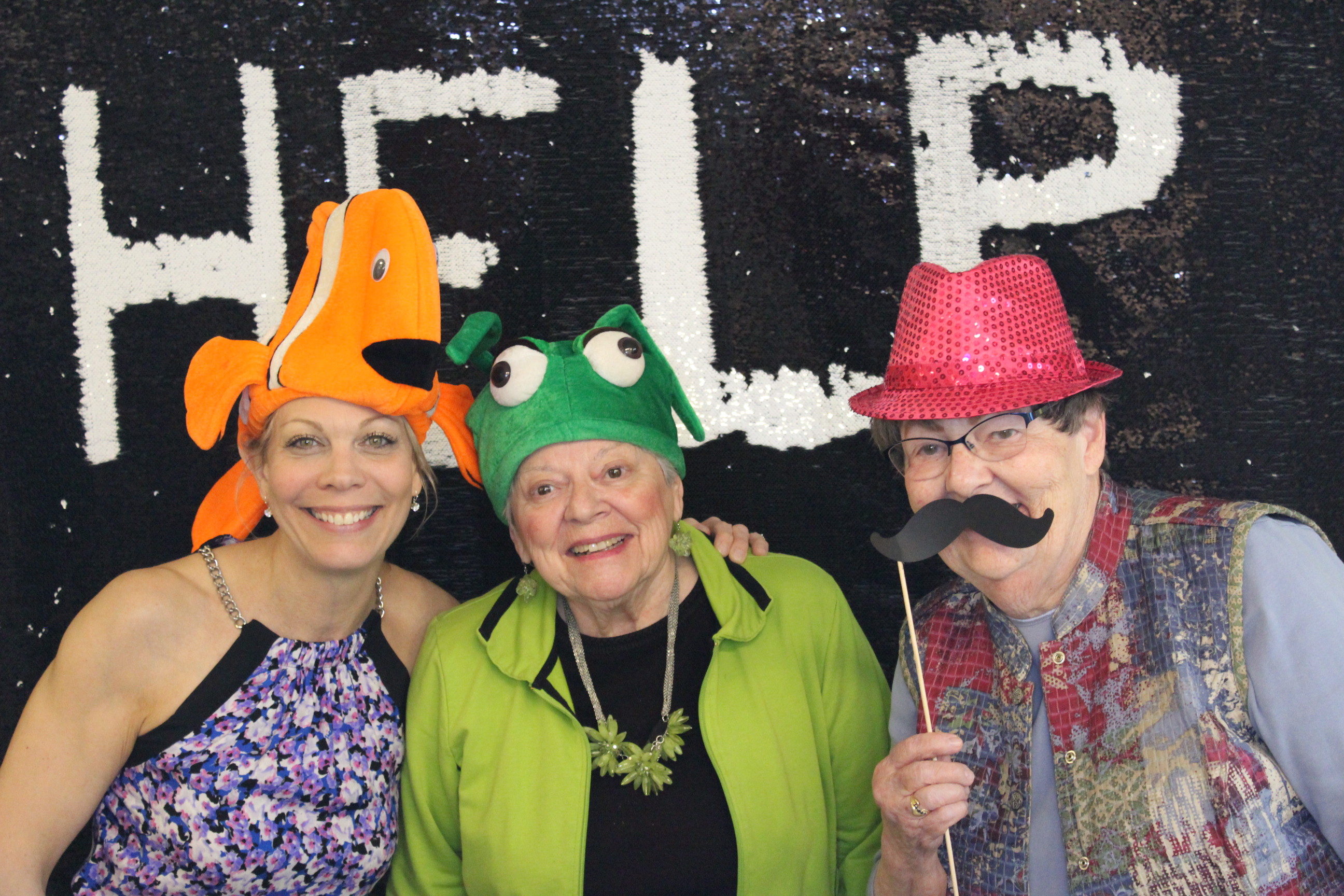 Hillandale Grand Opening | View more photos from the event at gallery.saycheesephotobooth.com/u/SayCheesePhotoBooth/Hillandale-Grand-Opening