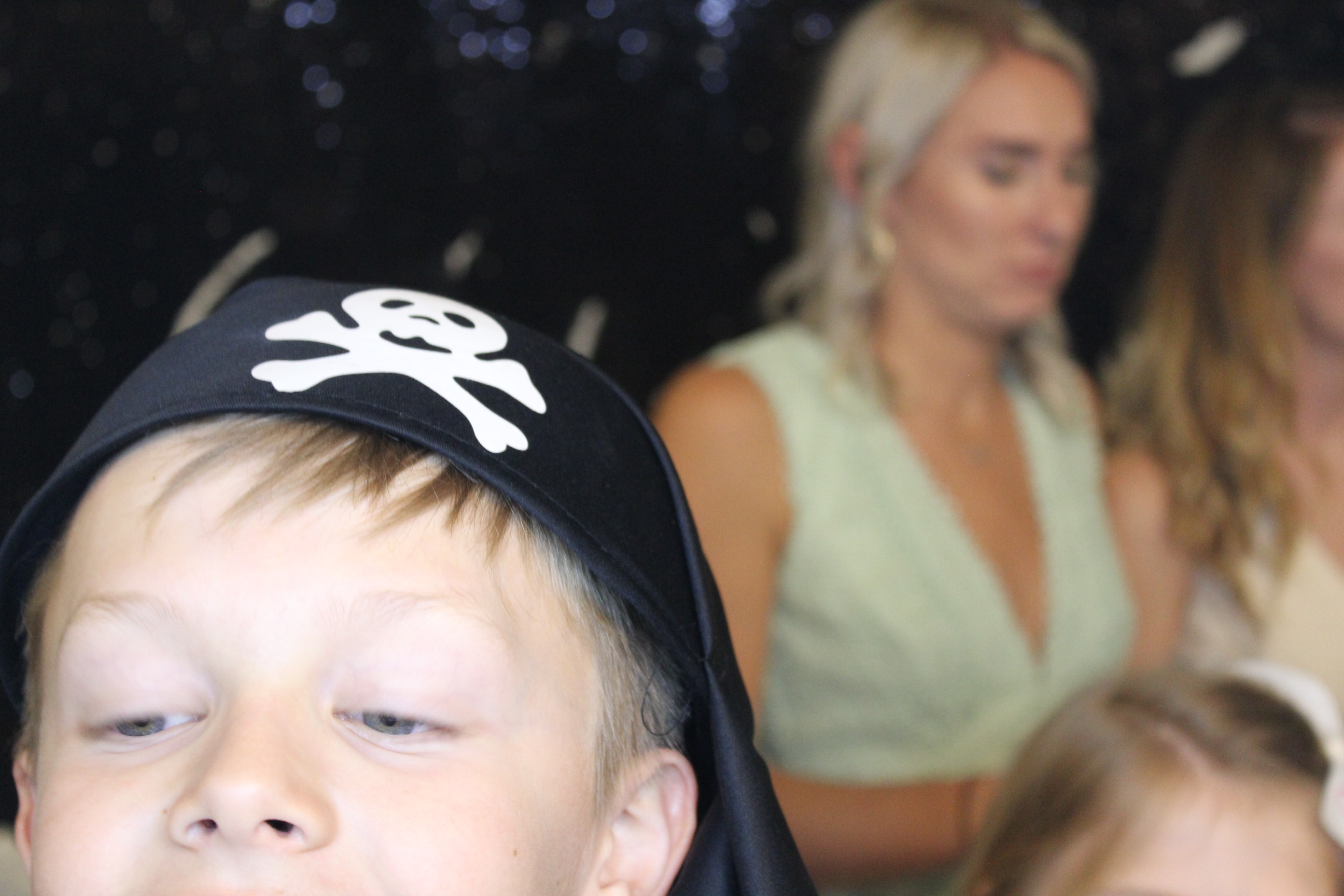 Hillandale Grand Opening | View more photos from the event at gallery.saycheesephotobooth.com/u/SayCheesePhotoBooth/Hillandale-Grand-Opening