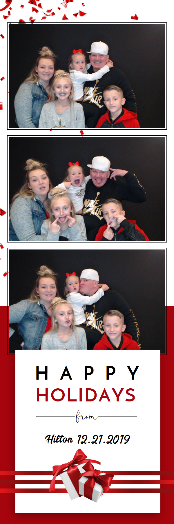 Hilton Holiday Party 2019 | View more photos from the event at gallery.saycheesephotobooth.com/u/SayCheesePhotoBooth/Hilton-Holiday-Party-2019