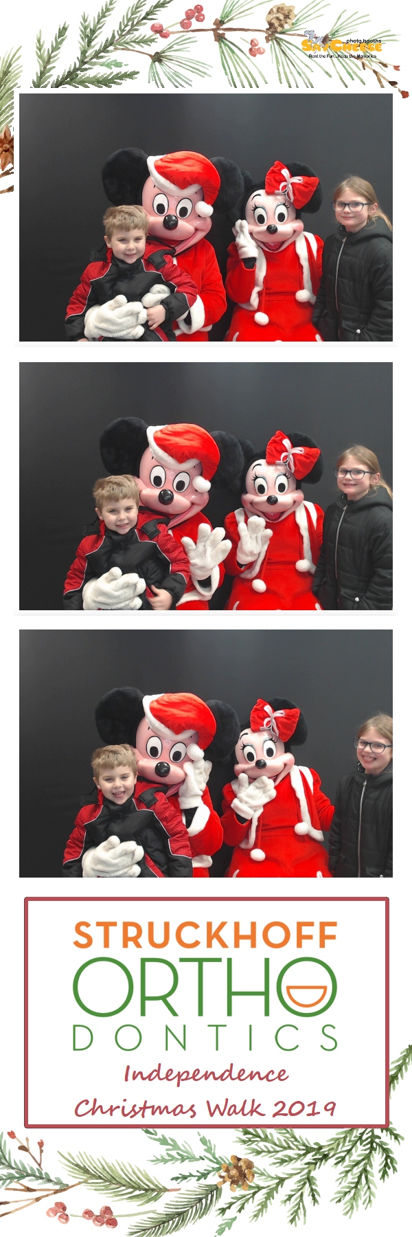 Independence Christmas Walk  | View more photos from the event at gallery.saycheesephotobooth.com/u/SayCheesePhotoBooth/Independence-Christmas-Walk