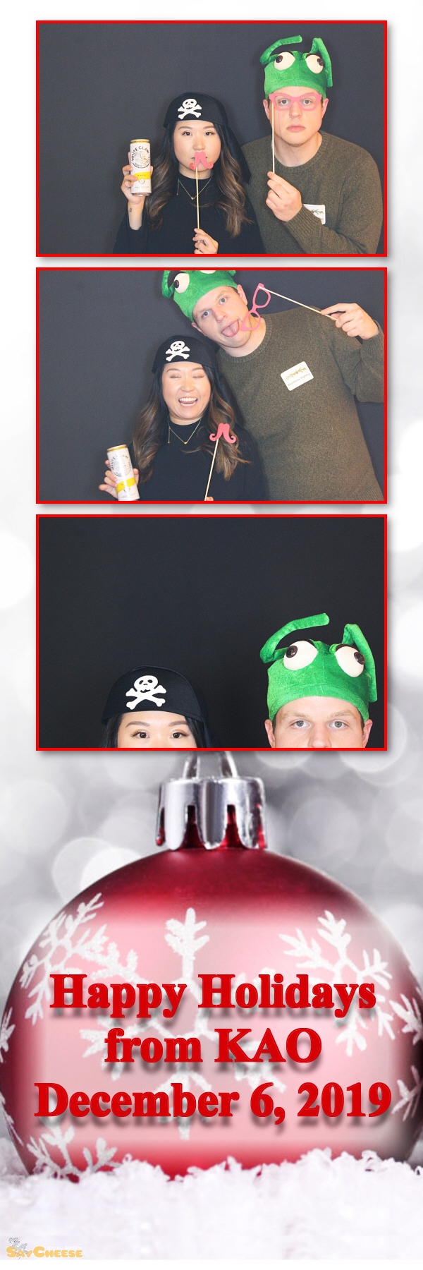 KAO Holiday Party  | View more photos from the event at gallery.saycheesephotobooth.com/u/SayCheesePhotoBooth/KAO-Holiday-Party