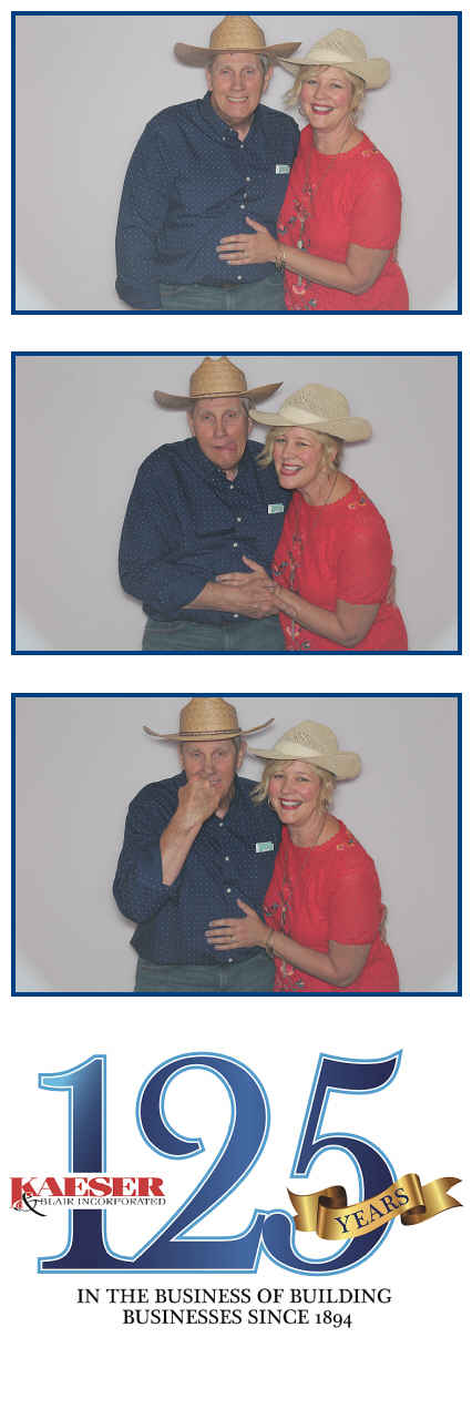 Kaeser & Blair  | View more photos from the event at gallery.saycheesephotobooth.com/u/SayCheesePhotoBooth/Kaeser-Blair