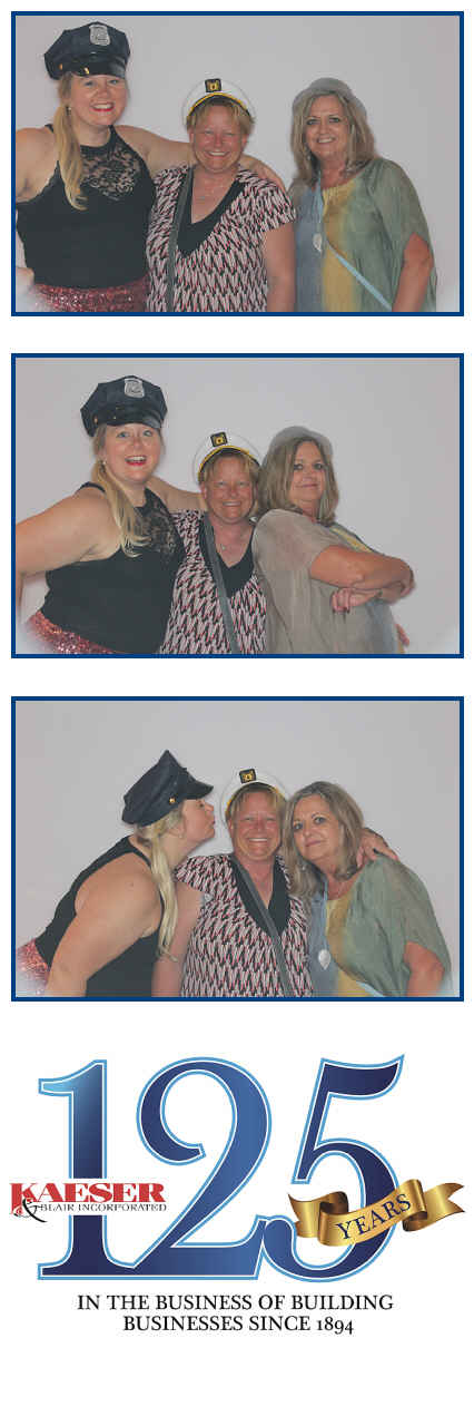 Kaeser & Blair  | View more photos from the event at gallery.saycheesephotobooth.com/u/SayCheesePhotoBooth/Kaeser-Blair