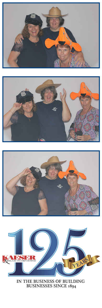 Kaeser & Blair  | View more photos from the event at gallery.saycheesephotobooth.com/u/SayCheesePhotoBooth/Kaeser-Blair