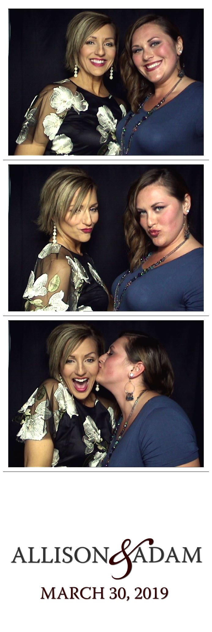 Mueller wedding  | View more photos from the event at gallery.saycheesephotobooth.com/u/SayCheesePhotoBooth/Mueller-wedding