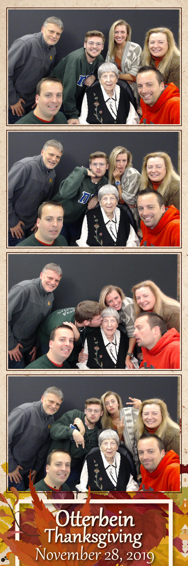 Otterbein Thanksgiving  | View more photos from the event at gallery.saycheesephotobooth.com/u/SayCheesePhotoBooth/Otterbein-Thanksgiving