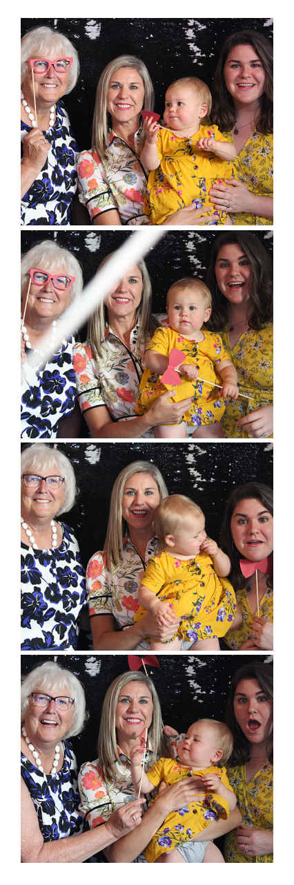 Rafferty Wedding  | View more photos from the event at gallery.saycheesephotobooth.com/u/SayCheesePhotoBooth/Rafferty-Wedding