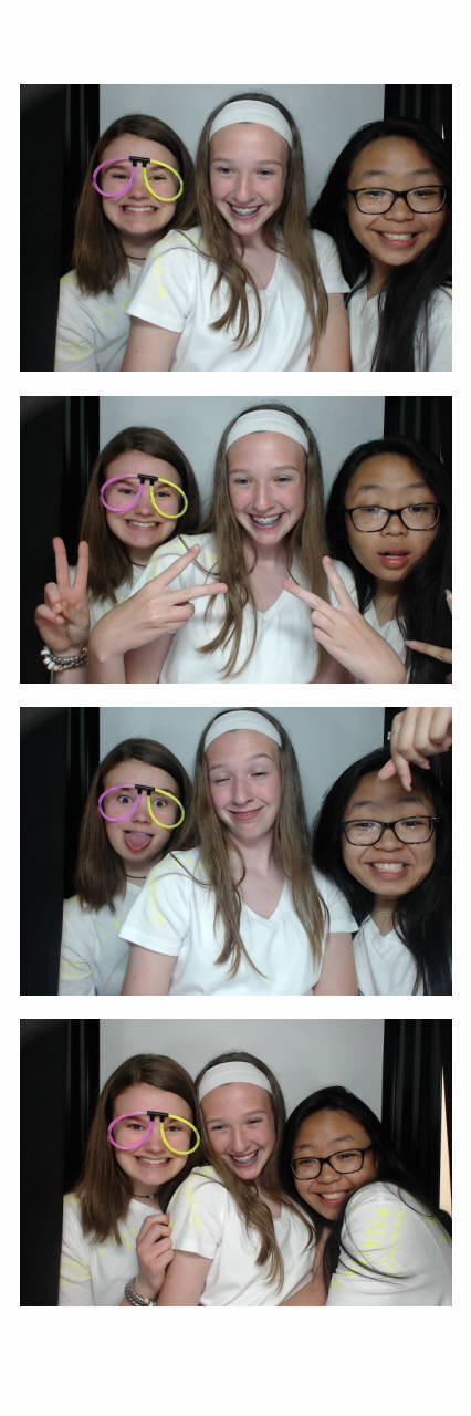 Sacred Heart 8th Grade Graduation | View more photos from the event at gallery.saycheesephotobooth.com/u/SayCheesePhotoBooth/Sacred-Heart-8th-Grade-Graduation