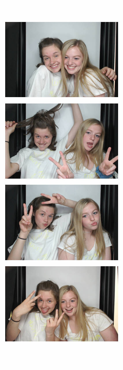 Sacred Heart 8th Grade Graduation | View more photos from the event at gallery.saycheesephotobooth.com/u/SayCheesePhotoBooth/Sacred-Heart-8th-Grade-Graduation