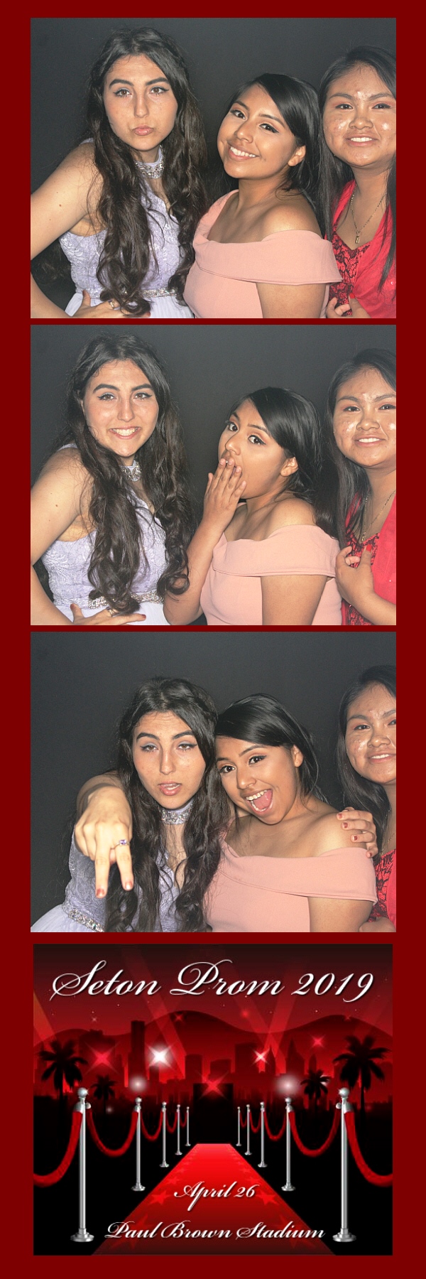 Seton Prom 2019 | View more photos from the event at gallery.saycheesephotobooth.com/u/SayCheesePhotoBooth/Seton-Prom-2019