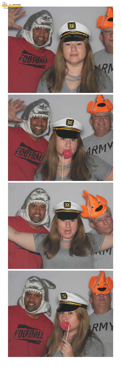 Smuckers  | View more photos from the event at gallery.saycheesephotobooth.com/u/SayCheesePhotoBooth/Smuckers