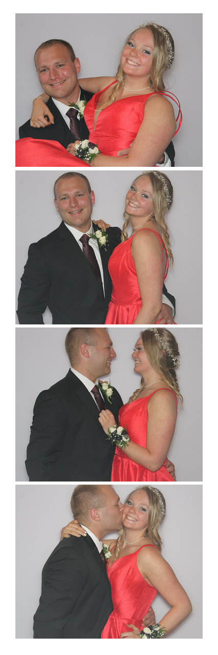 Ursuline Prom 2019 | View more photos from the event at gallery.saycheesephotobooth.com/u/SayCheesePhotoBooth/Ursuline-Prom-2019